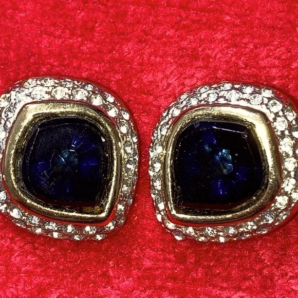 American Fashion Jewels Jewelry - EUC VINTAGE AMERICAN FASHION JEWELS, INC GORGEOUS CLIP EARRINGS